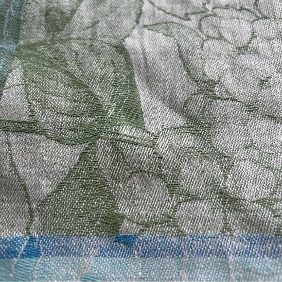 WILLIAM SONOMA spring butterfly jacquard table runner - Picture 3 of 10